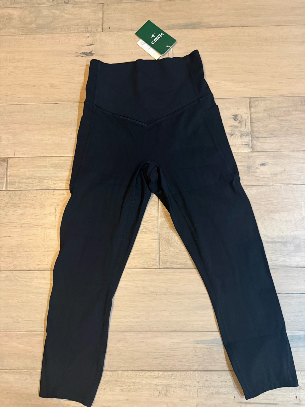 HALARA Black Sculpting Leggings with Green Brand Tag